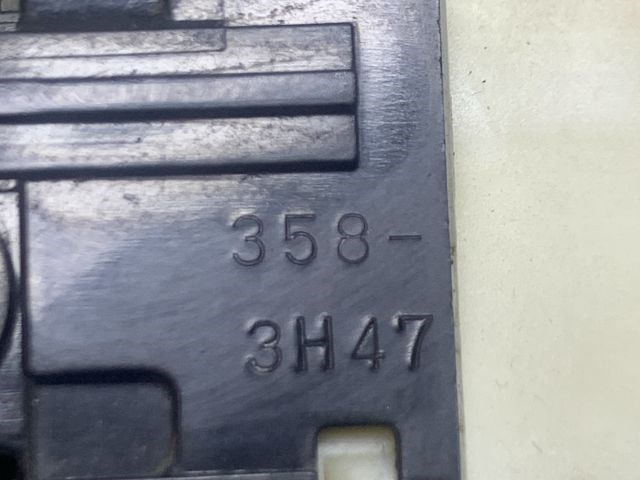 MAZDA PREMACY Jobb első Ablakemelő Kapcsoló 3. kép