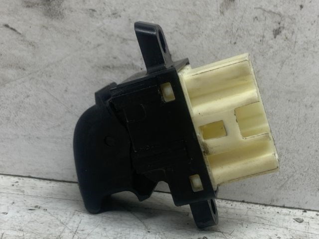 MAZDA PREMACY Jobb első Ablakemelő Kapcsoló 6. kép