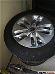 16" újszerű (gyári felni) alufelni, rajta 205/60 újszerű Michelin nyári gumi gumi