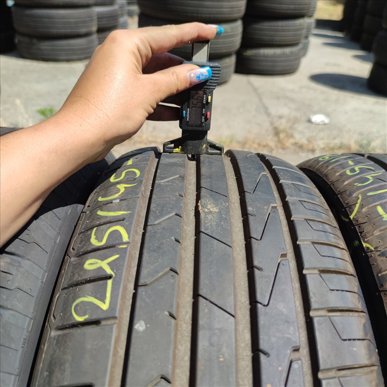 215/45 R18 Hankook nyári gumi 80000ft a 4db/27/ 1. kép