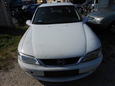Opel VECTRA B (J96) 2.0 DTI 16V középkonzol keret