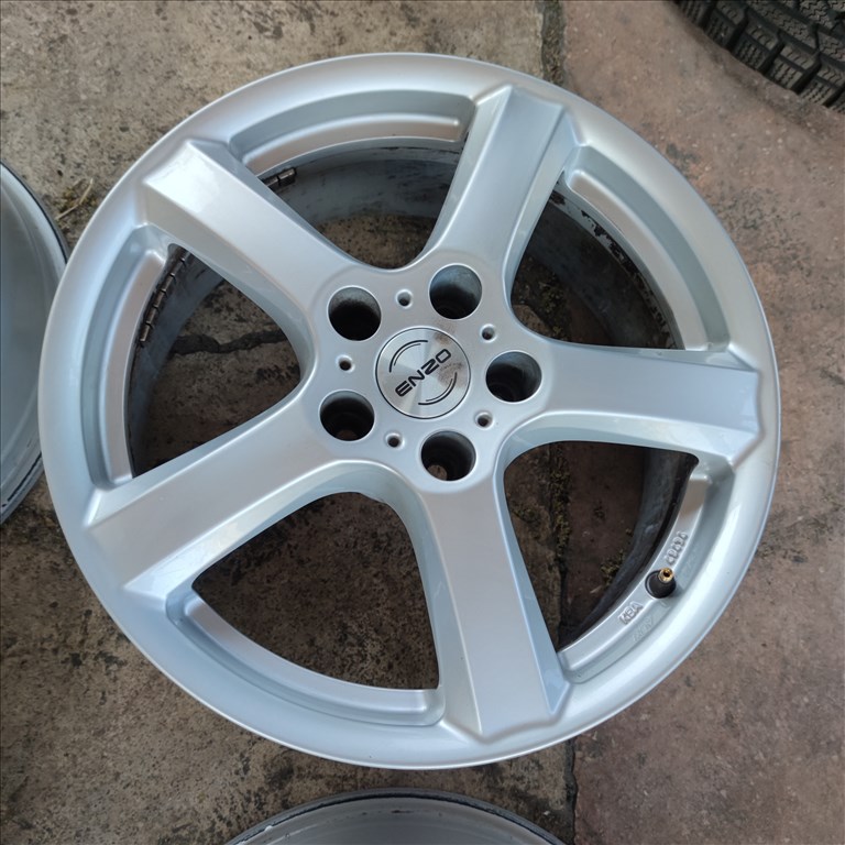 5x114,3 17 toyota hyundai mazda kia alufelni 118000ft a 4db/104/ 2. kép