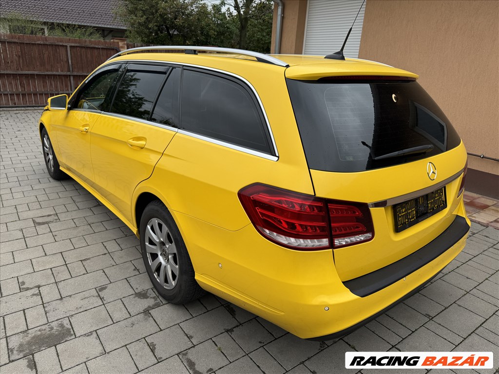 Mercedes E 200 (W212) bontott alkatrészei 2. kép