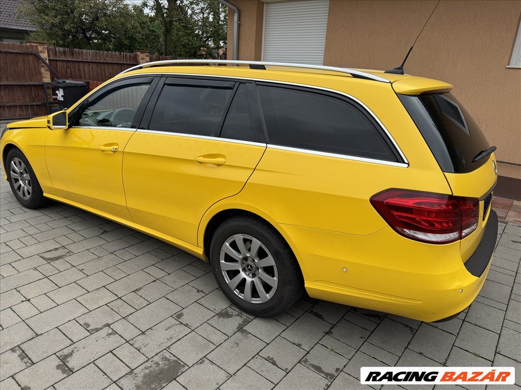 Mercedes E 200 (W212) bontott alkatrészei 3. kép