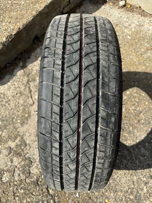 Bridgestone Duravis 215/60 R17 C 5 db nyárigumik 3. kép