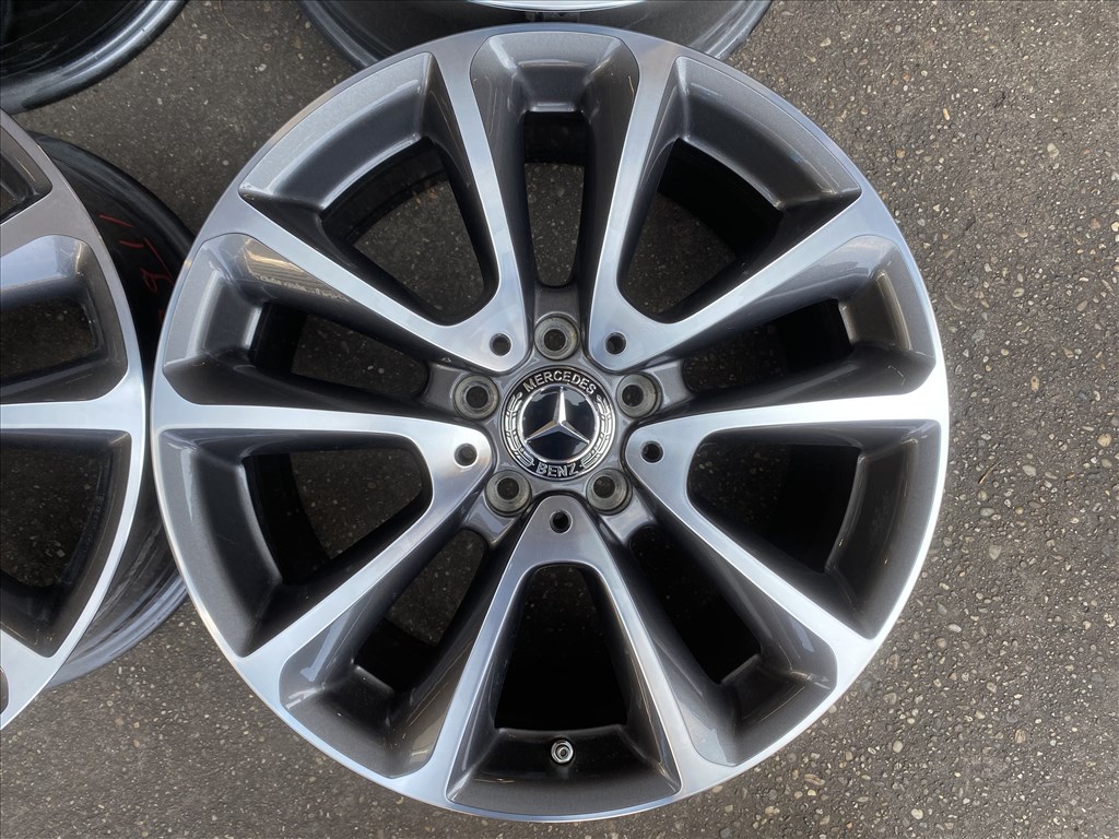 4db gyári 18" Mercedes-Benz E213 alufelni. (3911) 2. kép
