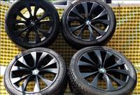 20" használt (gyári felni) alufelni, rajta 315/35 használt Yokohama téli gumi gumi