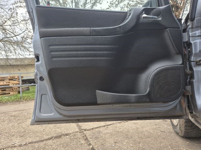 Opel Zafira A 2.2 DTI 16V sárvédő jobb/bal 9. kép