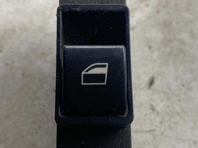 BMW 3 E46 Jobb első Ablakemelő Kapcsoló 2. kép