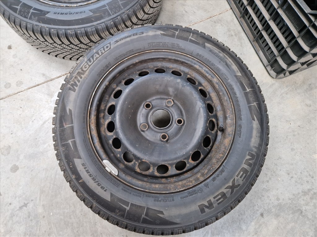  5x112 15" lemezfelni pár Nexen téli gumikkal (22349, 26149) 2. kép