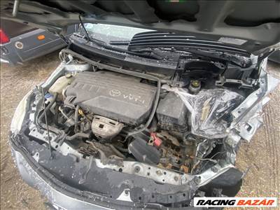 Toyota Auris 1.33 E150 benzines - ablakmosó tartály 