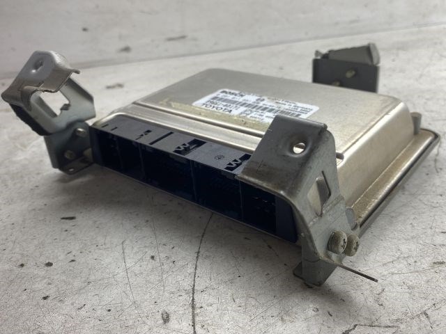 TOYOTA YARIS Motorvezérlő 7. kép