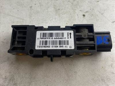 MITSUBISHI COLT Bal első Oldal Ütközés Érzékelő