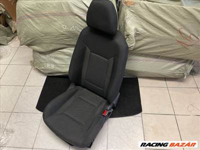 Hyundai i40 jobb első ülés 