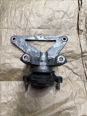 Audi A4 B6 multitronic váltó tartóbak  8e0399115j