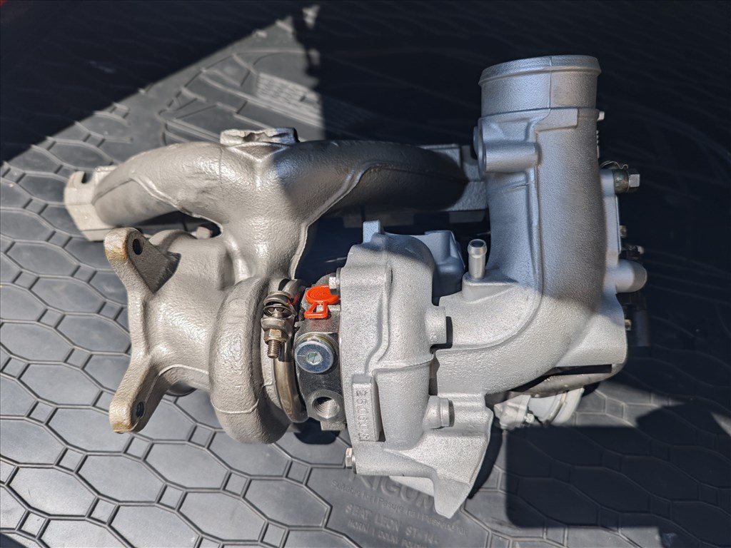 Seat León II, Audi A3 (8P), Volkswagen Golf V, Skoda Octavia II 2.0 TFSi K04-0064 turbó eladó! 1. kép
