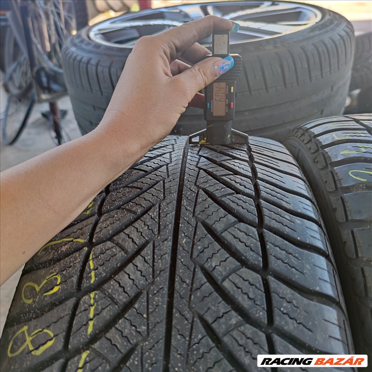 245/45 R18 Goodyear téli gumi 85000ft a 4db/183/ 1. kép