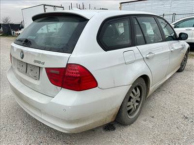 BMW 318 (E90, E91, E92, E93) bontott alkatrészei