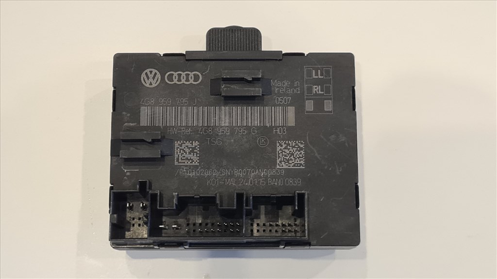 Audi A6 C7 bal hátsó ajtó vezérlőegység modul 4g8959795j 1. kép