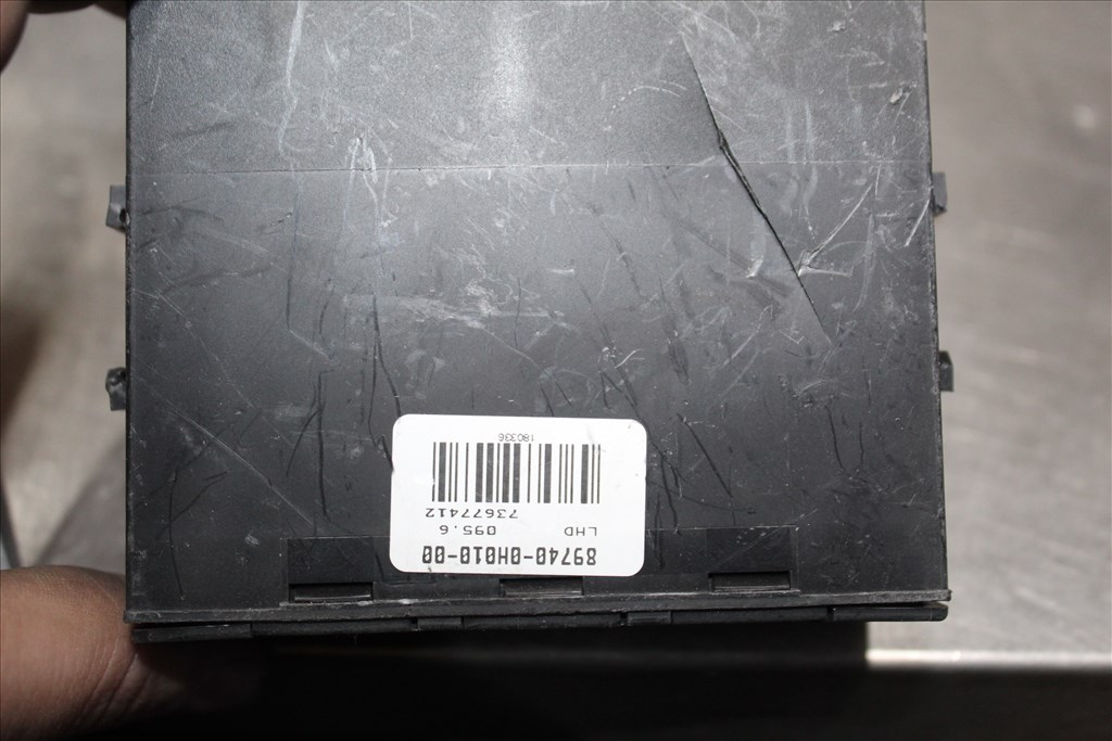 Toyota Aygo 2005-08 komfort elektronika 897400h010 2. kép