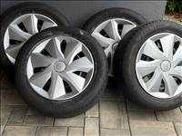 SEAT 16" gyári felni, szerelve 205/55R16 újszerű Goodyear abronccsal, gyári SEAT dísztárcsával