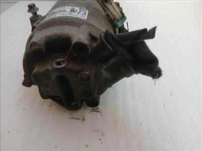 10120 Opel H astra 2004-2006 Lökhárító   első Ezüst Z157