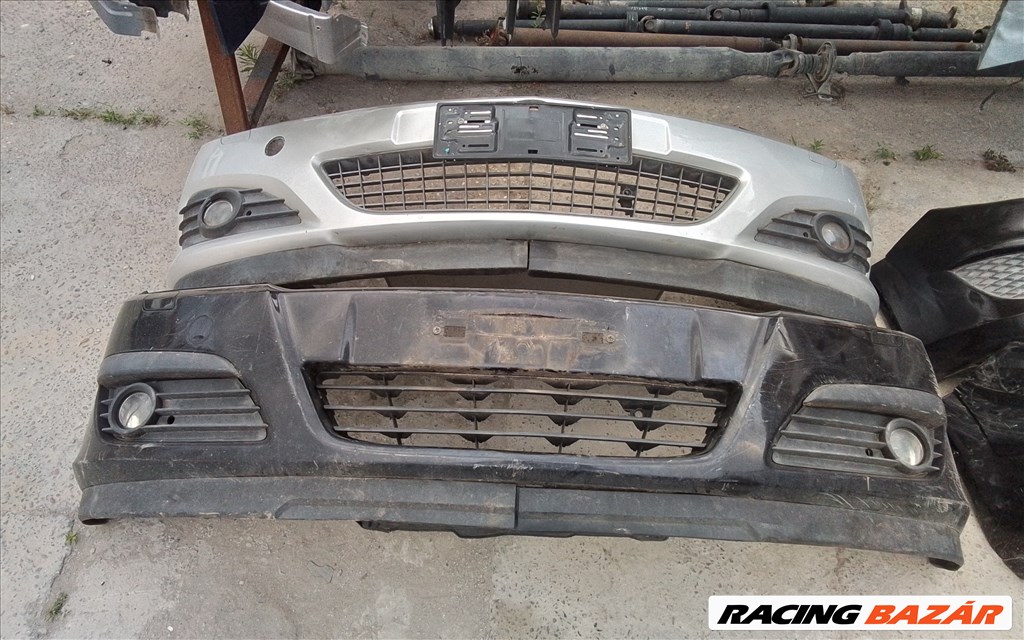 Opel Astra H Lökhárító első  4. kép