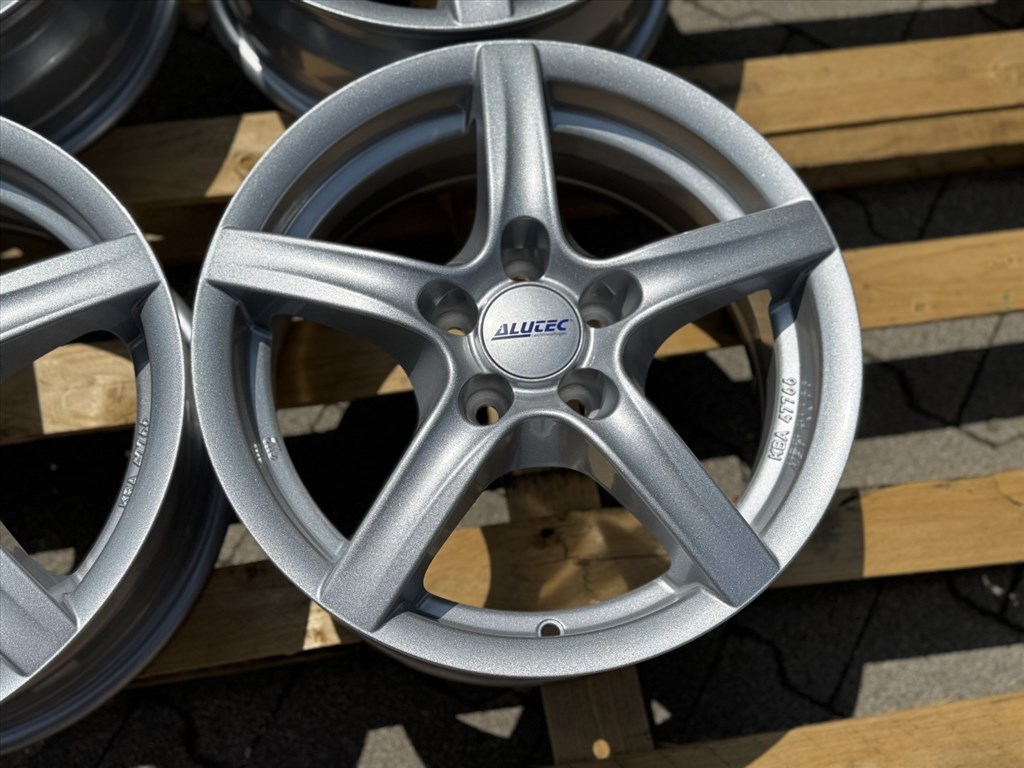 R15 5x98 (58,1) ALUTEC GRIP POLAR SILBER 6J ET38 új felnik alufelnik 5. kép