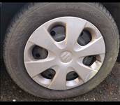 14" újszerű lemezfelni + 3db 165/70 újszerű Nokian téli gumi + 1db 4évszakos Goodyear gumi