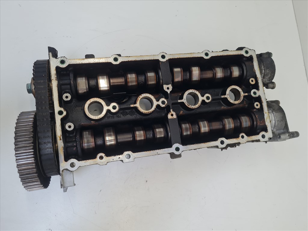 Volkswagen Golf IV 1.4 16V vezérműtengely házzal (20731) 036103475n 036109111f 1. kép