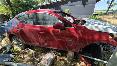 Mazda 3 (BP) Bontott autó