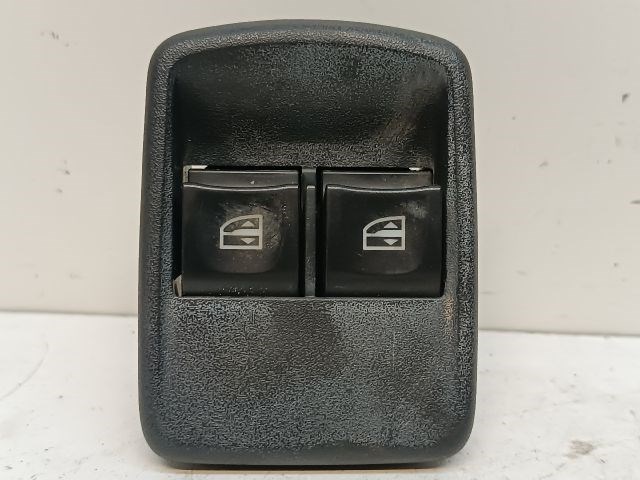 DACIA DOKKER Ablakemelő Kapcsoló Négyes / Kettes 1. kép
