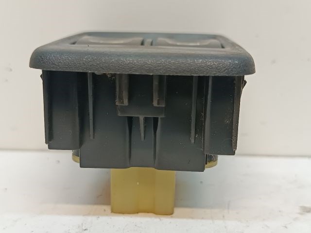 DACIA DOKKER Ablakemelő Kapcsoló Négyes / Kettes 8. kép