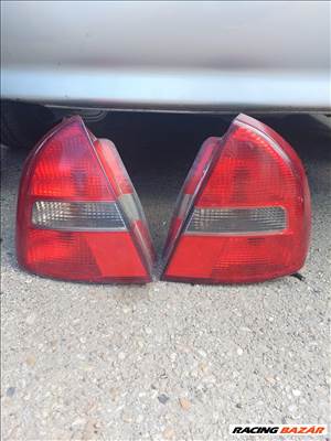Mitsubishi Carisma jobb külső hátsó lámpa, bal külső hátsó lámpa 