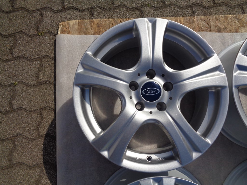 Új RC alufelni Fordra 17-es, 5×108-as osztóval eladó. 2. kép