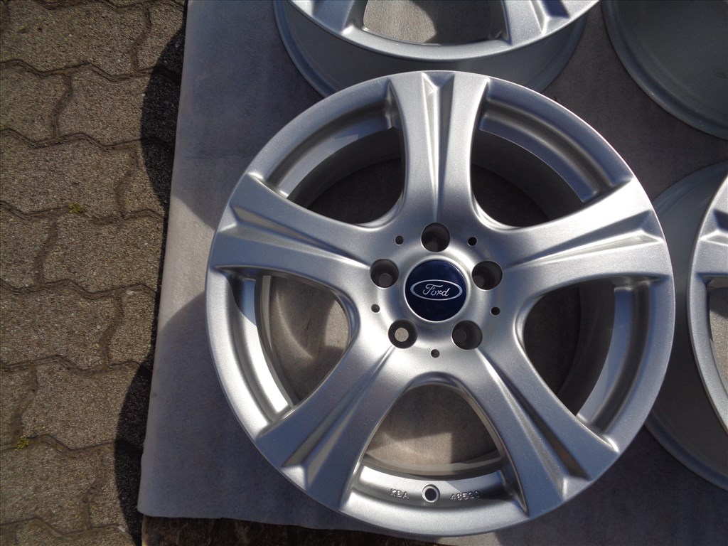 Új RC alufelni Fordra 17-es, 5×108-as osztóval eladó. 3. kép