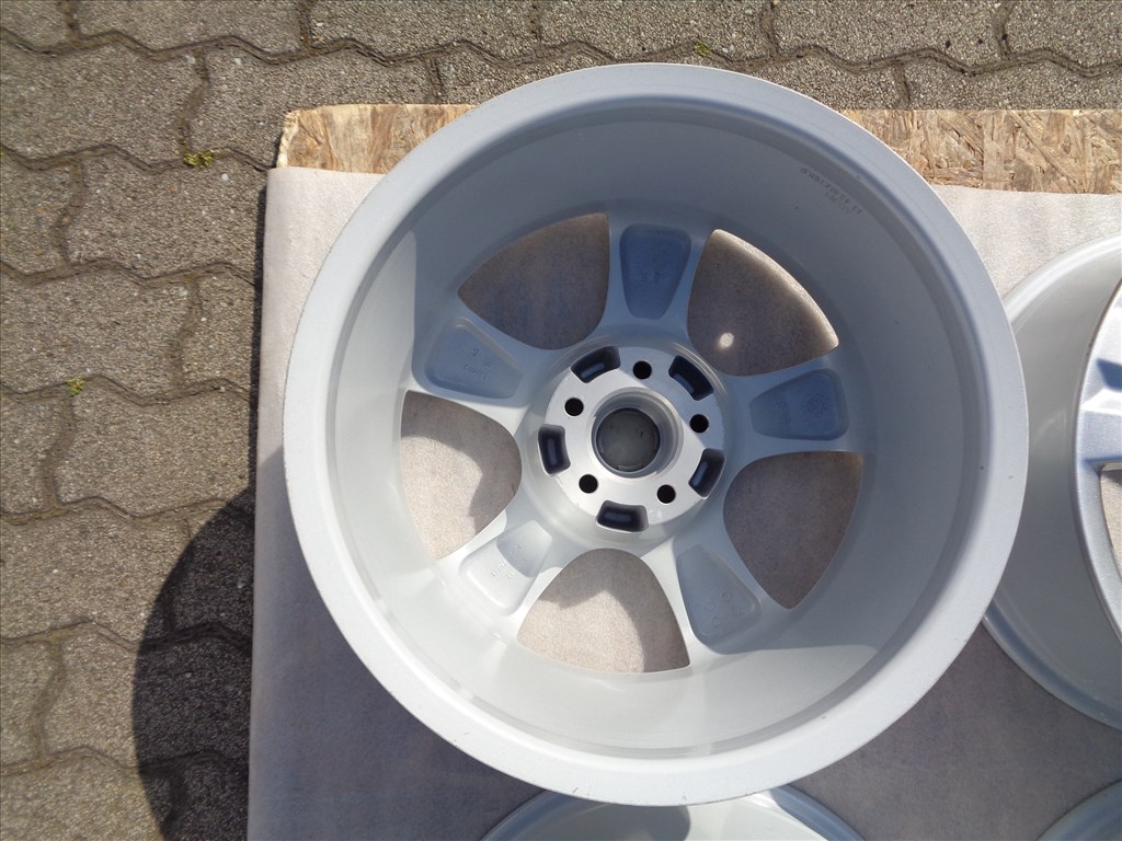 Új RC alufelni Fordra 17-es, 5×108-as osztóval eladó. 6. kép