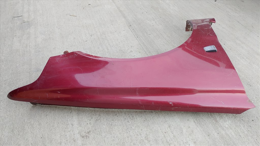 Volvo S40, Volvo V40 sárvédő  1. kép