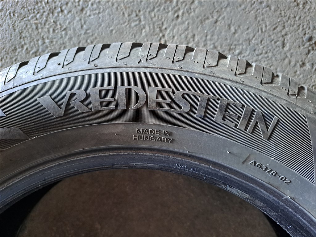 1db 175/65 R15 Vredestein Quatrac négyévszakos gumi eladó! (DOT2022) ára! 10000Ft 2. kép