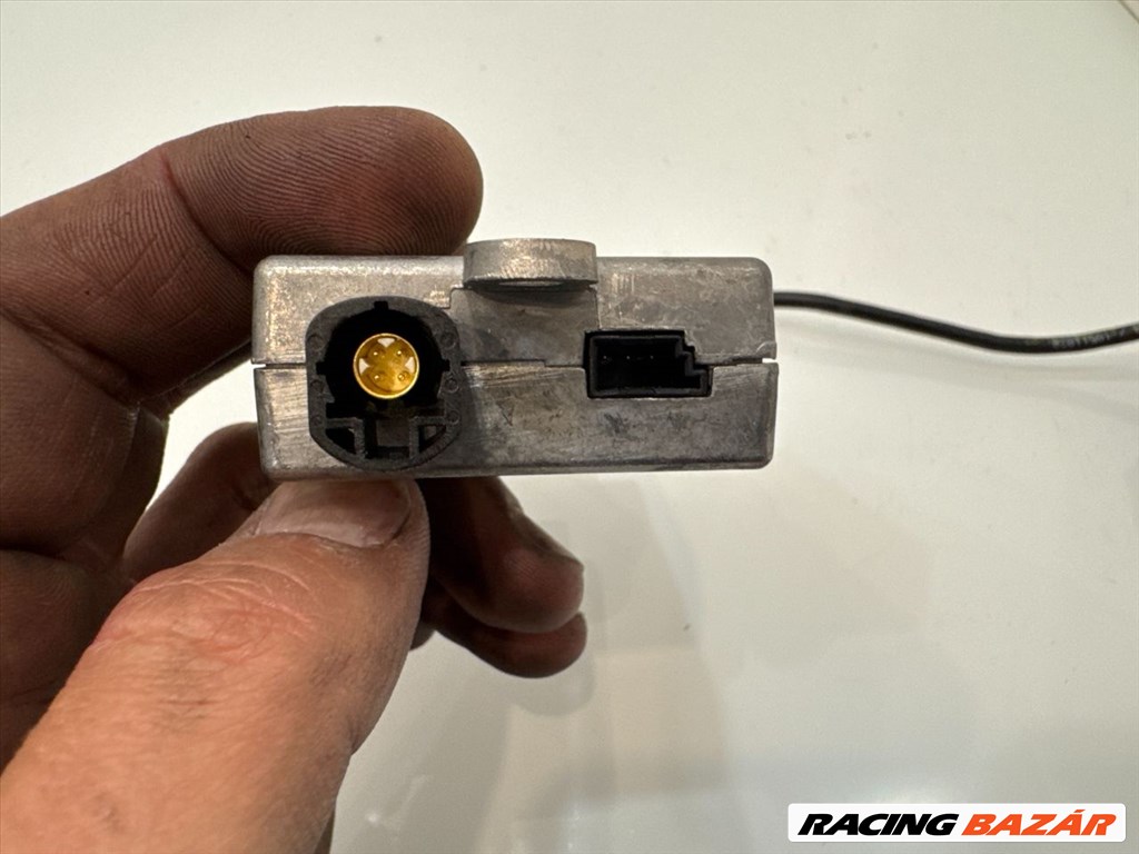 BMW X5 E70 USB HUB 9123739 84109200503 5. kép