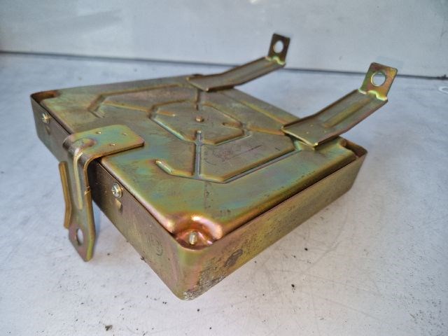 SUZUKI SWIFT II Motorvezérlő 6. kép