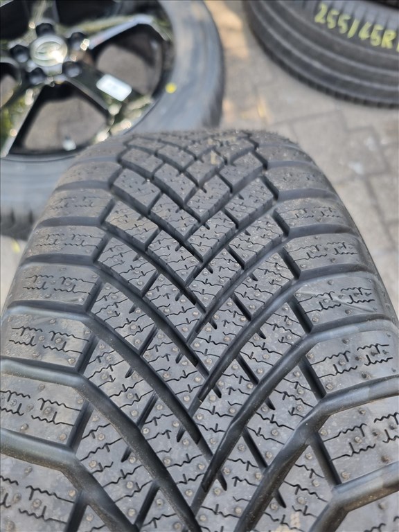  5x114.3 lyukosztású 17" új gyári Toyota alufelni, rajta 195/6017 új Yokohama téli gumi  4. kép