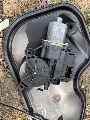 Volkswagen Polo V Jobb hátsó ablakemelő motor 6r0959812n