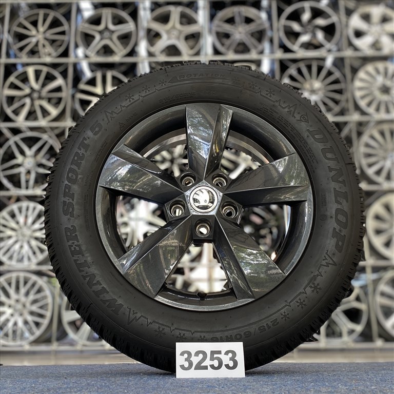 (3253) Skoda 16 gyári alufelni felni, 5x112, 215/60 téli gumi, Superb 1. kép