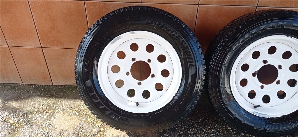 SUZUKI VITARA 15" LEMEZFELNI NÈGYÈVSZAKOS 205/70R15C GUMIVAL OLCSÒN!!! 4. kép