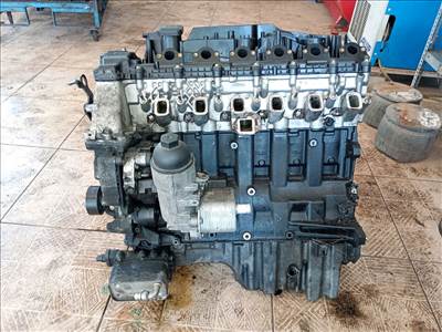 BMW 525d (E61) Touring - Motor (Fűzött blokk hengerfejjel) (256d2)
