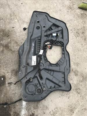 Volkswagen Scirocco III jobb ajtópanel 1q0837756