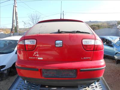 Seat LEON (1M1) 1.4 16V rádió