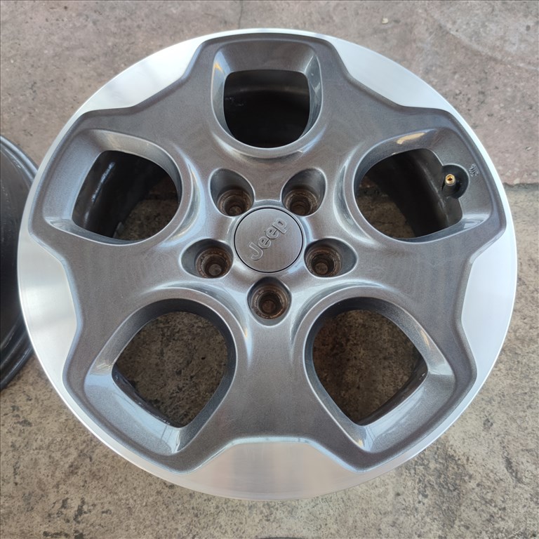 5x110 16 Gyári Jeep polír alufelni Nyomásmérővel 115000ft a 4db/62/ 1. kép