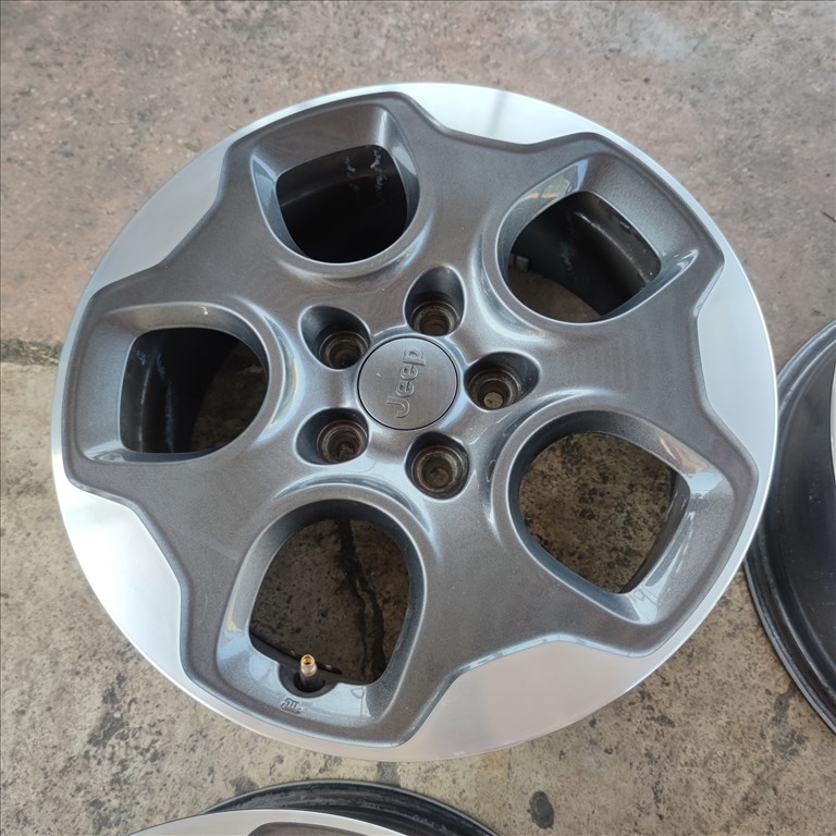 5x110 16 Gyári Jeep polír alufelni Nyomásmérővel 115000ft a 4db/62/ 2. kép